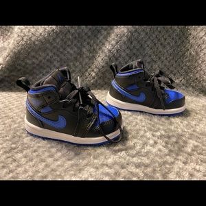 Jordan Retro 1 - Toddler 5C -gently used